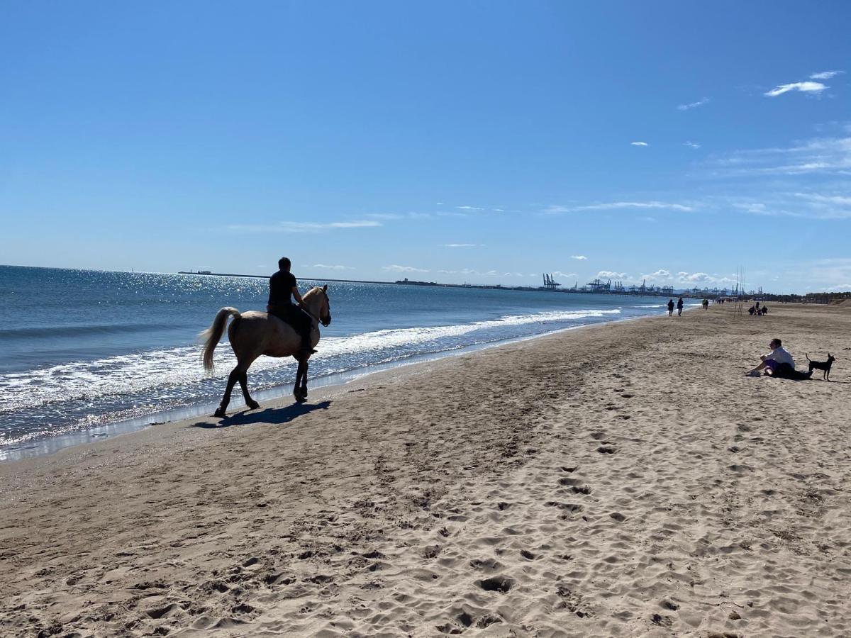 Апартаменти Alojamiento En Primera Linea De Playa Con Wifi Валенсія Екстер'єр фото